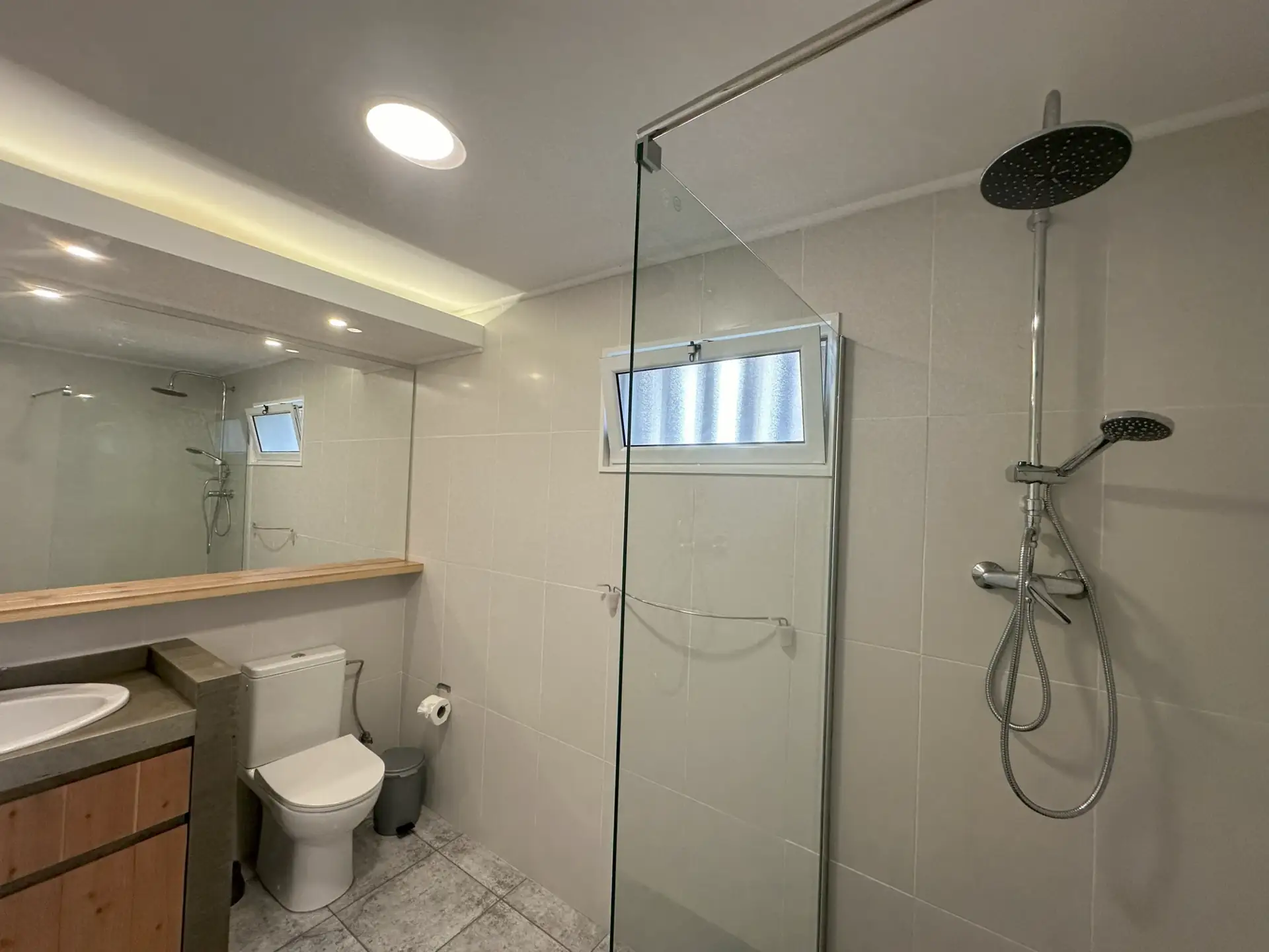Azores Element bathroom