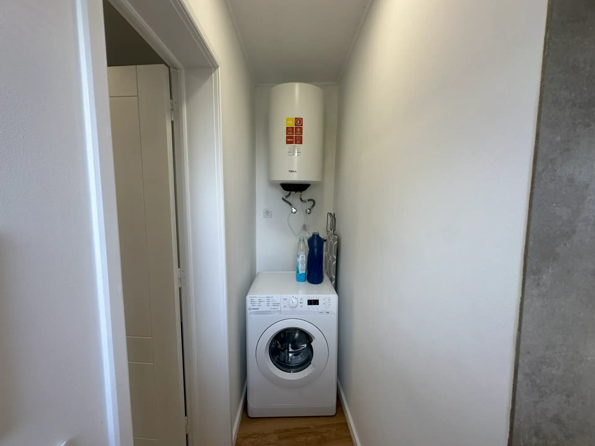 Azores Element laundry area